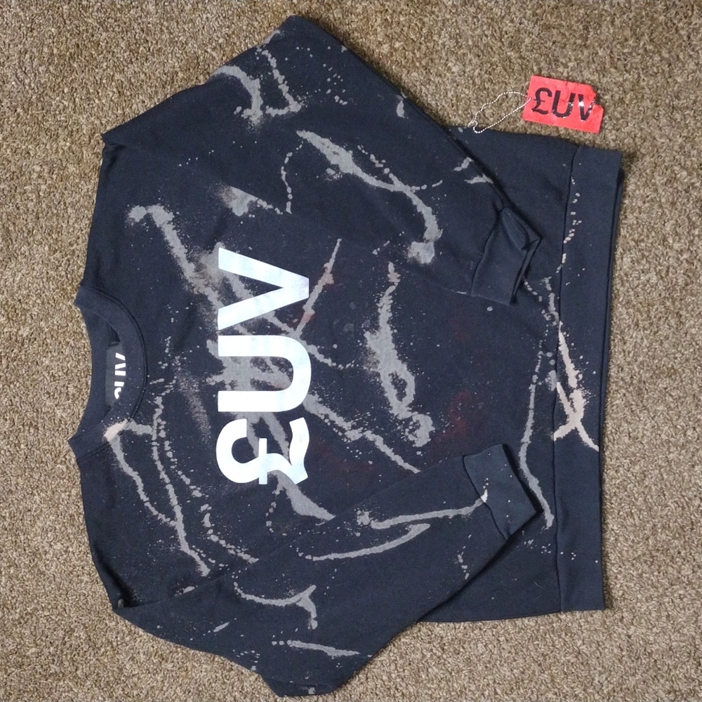 NWT Luv Studio Pullover